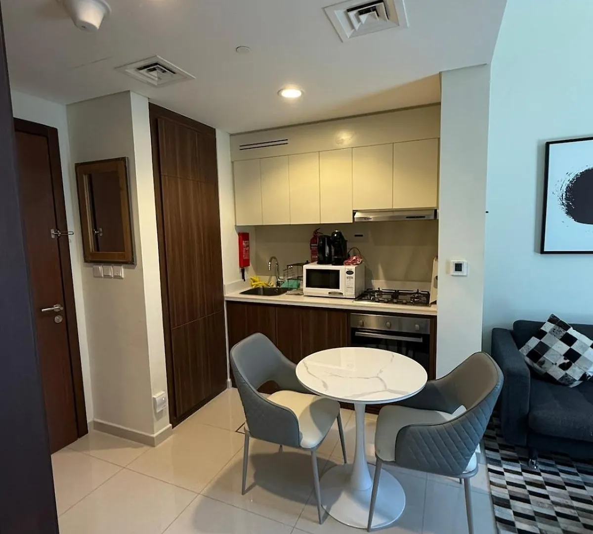 Stylish 1-Bedroom Apartment Near Burj Khalifa Dubaj