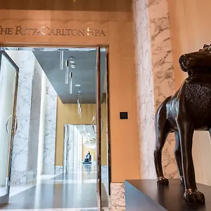 מלון Ritz Carlton Difc Downtown, דובאי